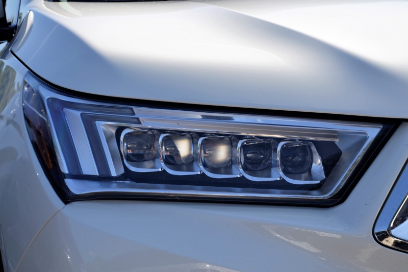 concession-auto-ANTIBES-min_acura-headlamp-2834131